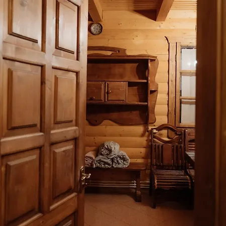 אורחן Oksamit *