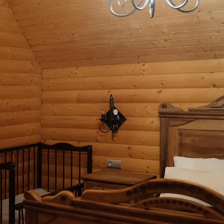 אורחן Oksamit *