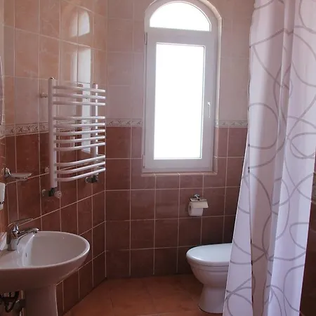 אורחן Oksamit *