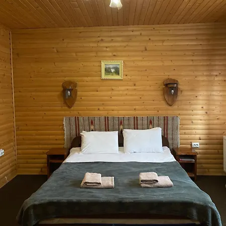 Inn Oksamit *